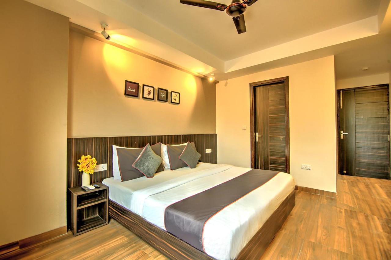 Artisan Rooms Нью-Делі Екстер'єр фото