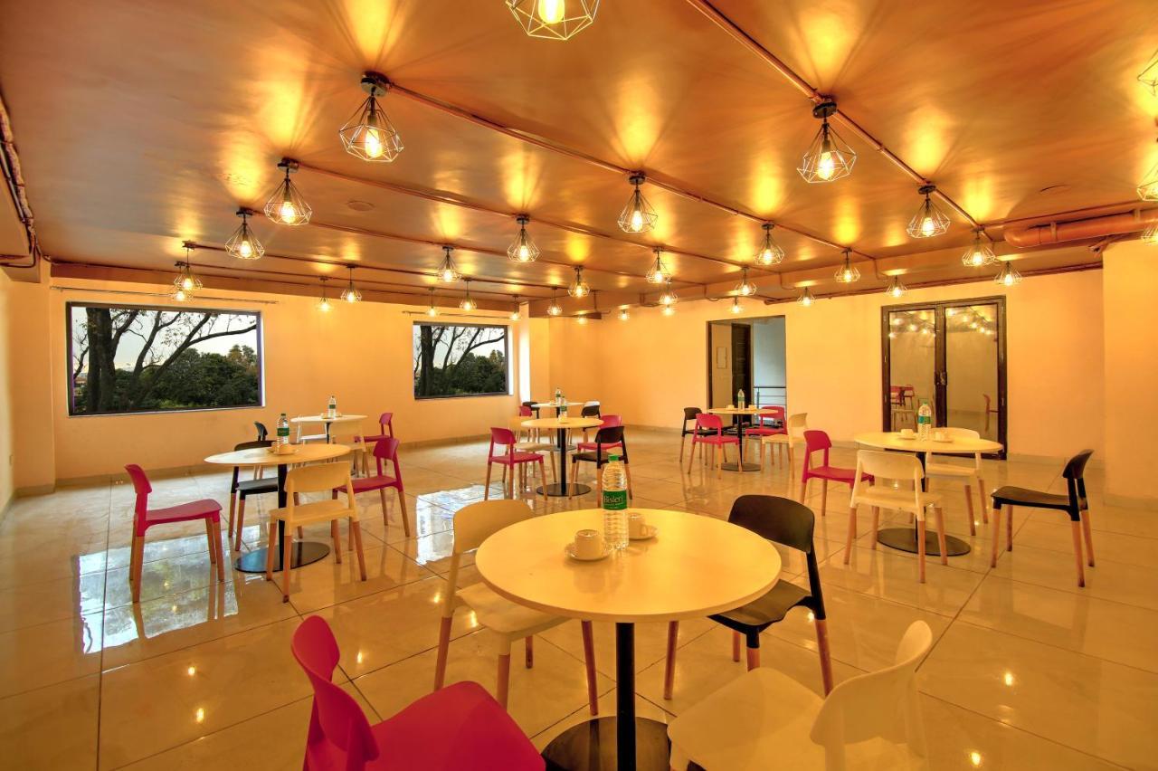 Artisan Rooms Нью-Делі Екстер'єр фото